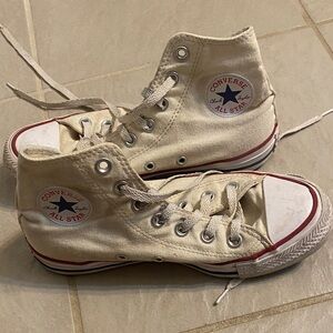 Women's cream/off white colored Converse size 5.5